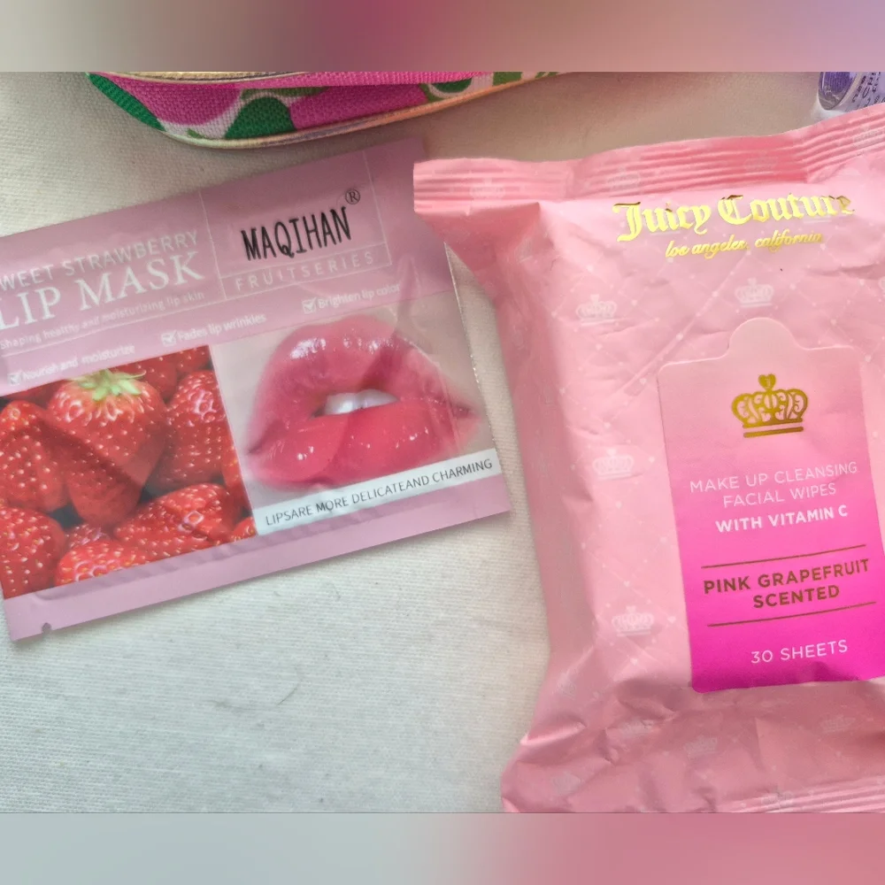 Lilly Pulitzer x Estee Lauder Cosmetic Bag - Picture 8 of 8